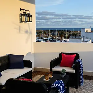 Lantia Rooftop House Hostel